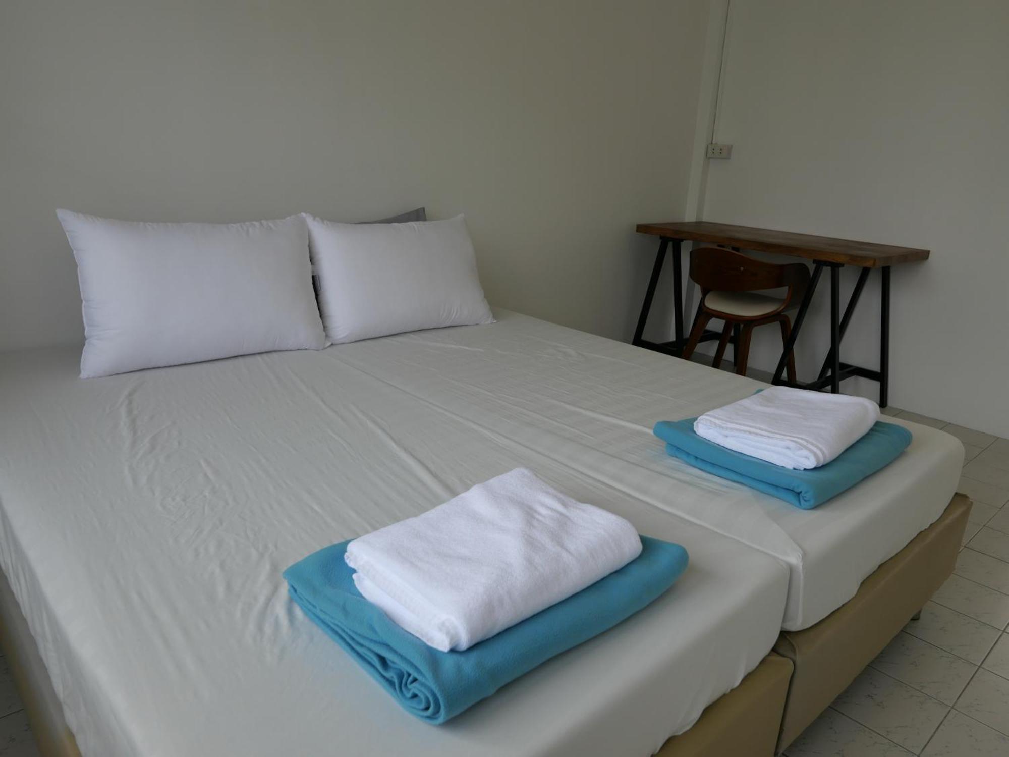 Films House Hostel Bang Saen Luaran gambar