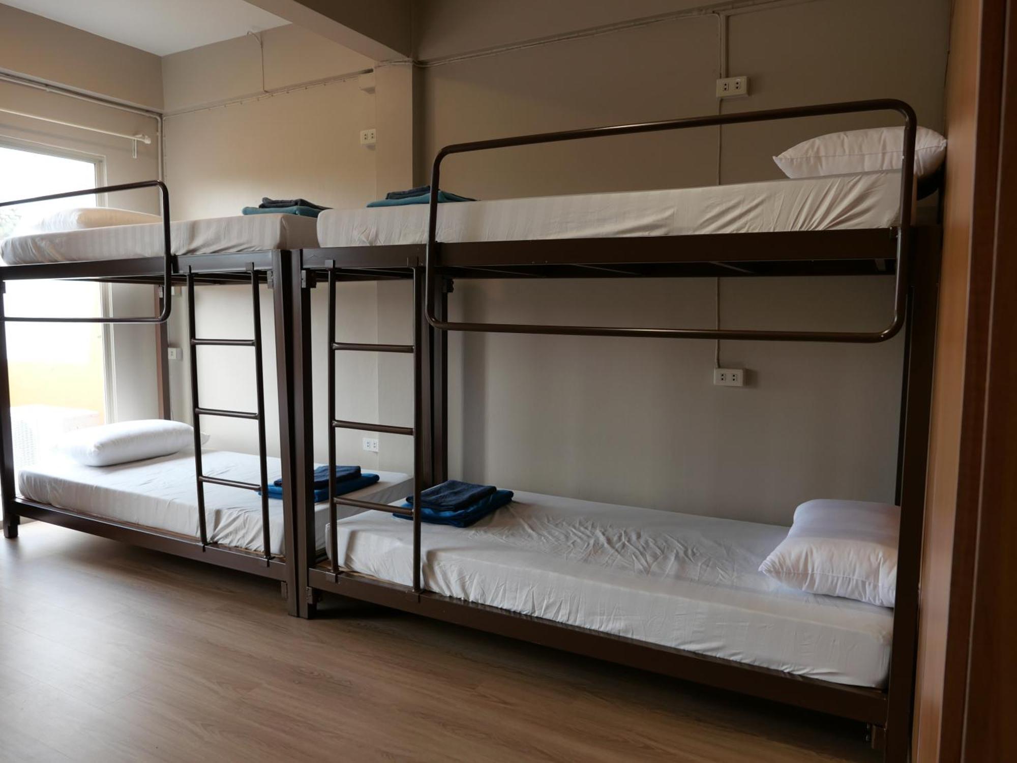 Films House Hostel Bang Saen Luaran gambar