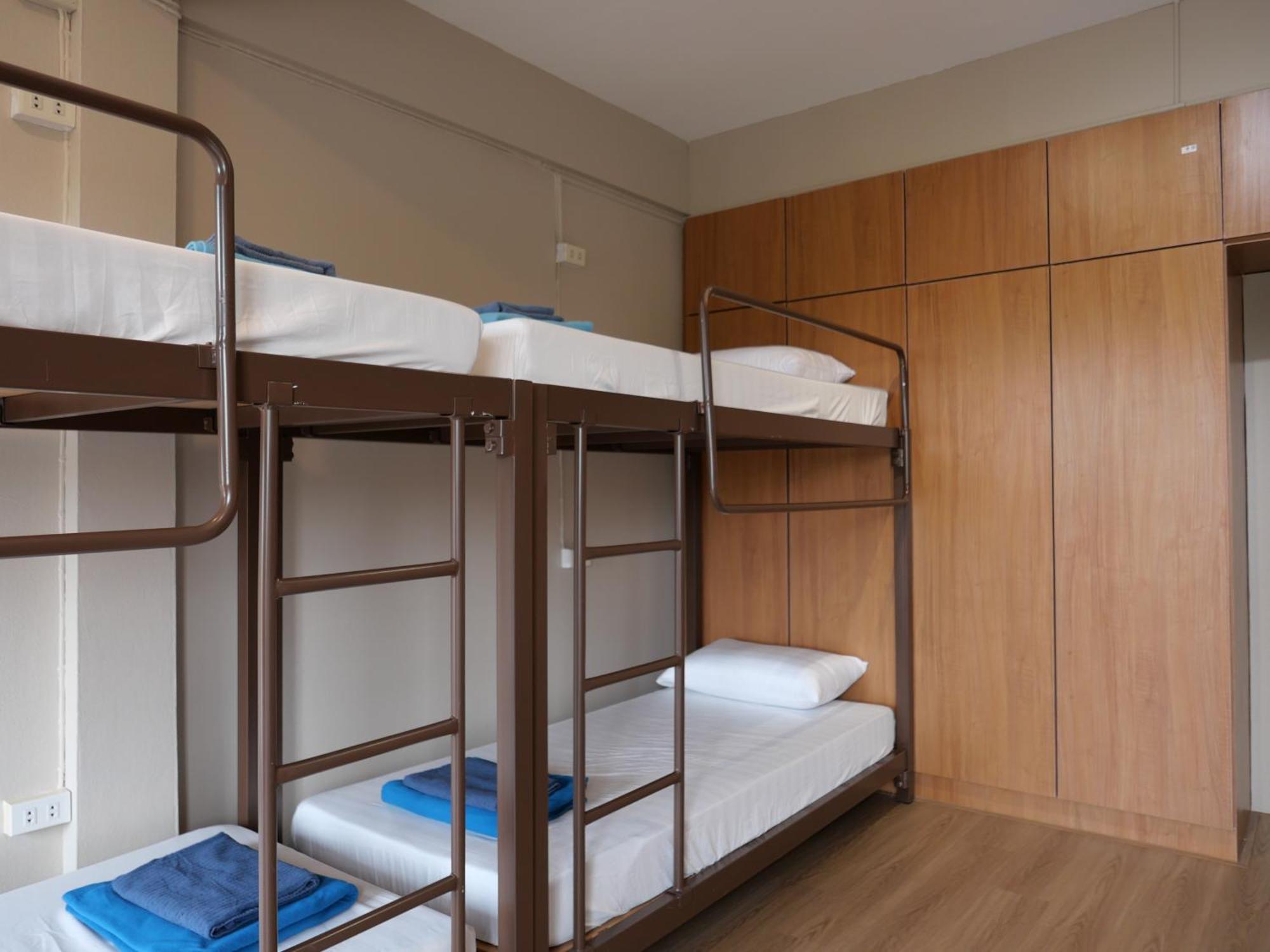 Films House Hostel Bang Saen Luaran gambar