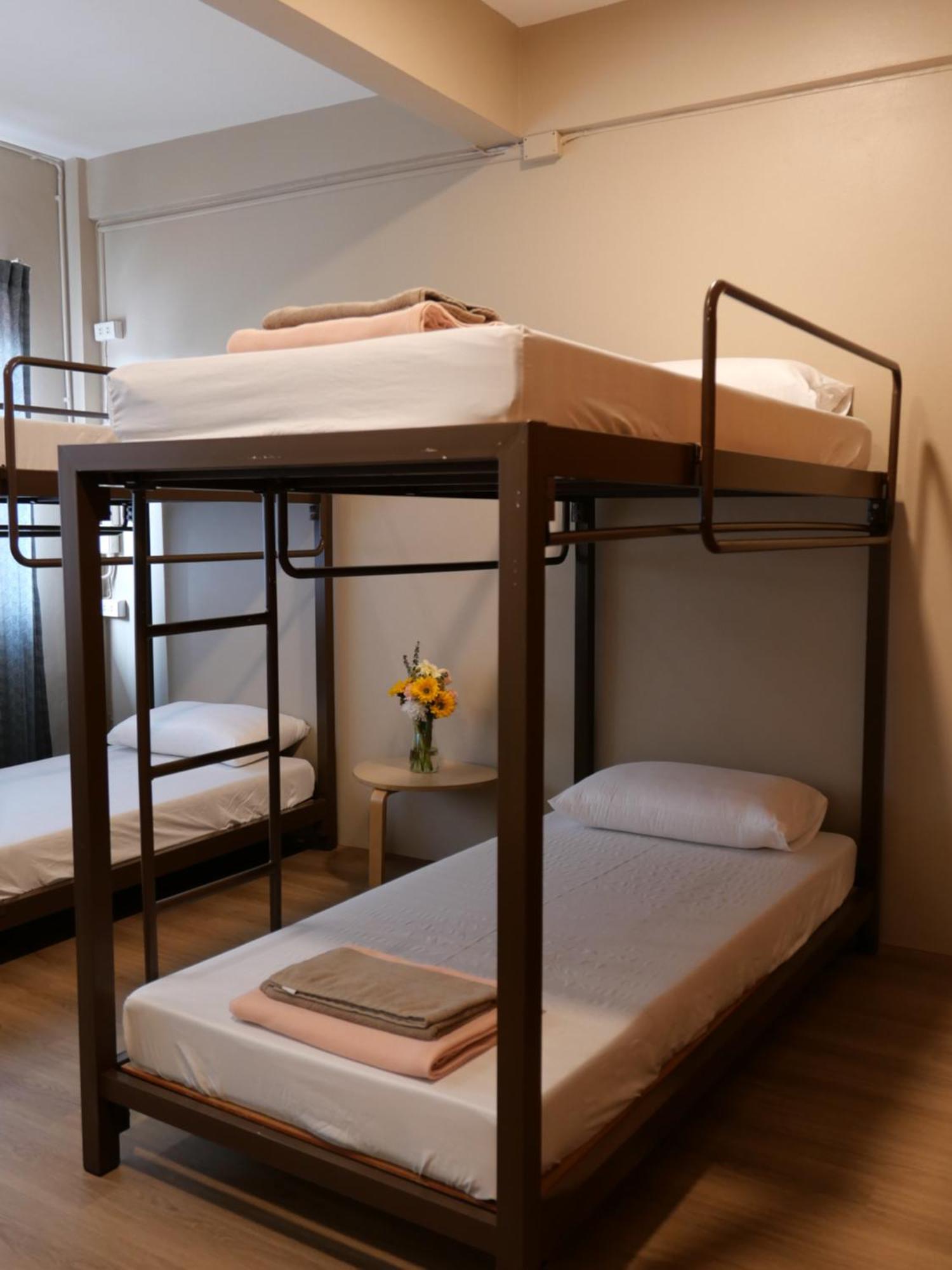 Films House Hostel Bang Saen Luaran gambar